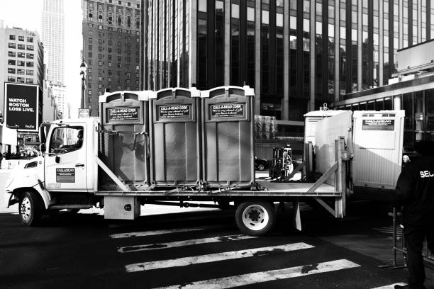 Best Portable restroom trailer rental  in St Cloud, MN